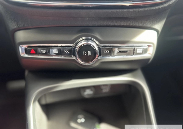 Volvo XC 40 cena 134900 przebieg: 66884, rok produkcji 2019 z Poznań małe 562